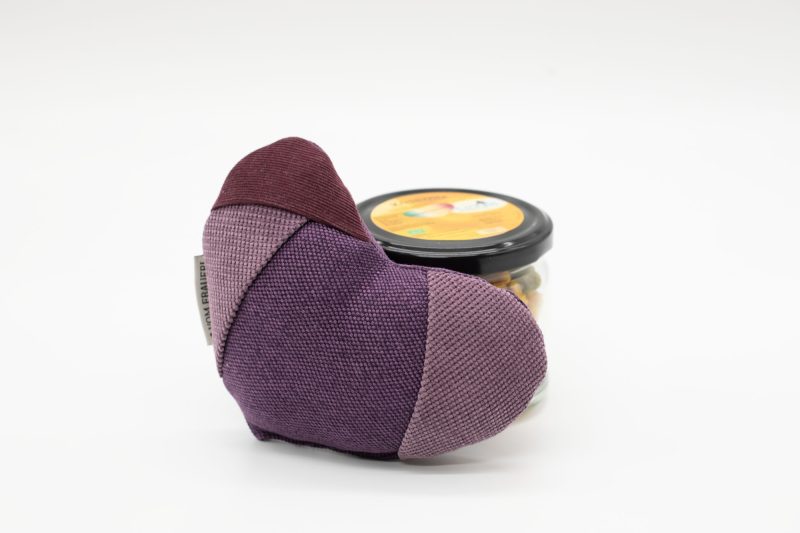 Muttertagsspecial <br> Bio-Käsemix Herzenssache <br> Mehr als nur ein Leckerli <br><span style="font-size: 11px;font-style: italic;">Ergänzungsfuttermittel</span>